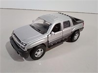 Diecast 2002 Chev Avalanche By New Ray