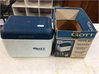 Gott Vintage Cooler w/Box