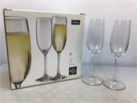 (2) Libbey Champagne Glasses in Box