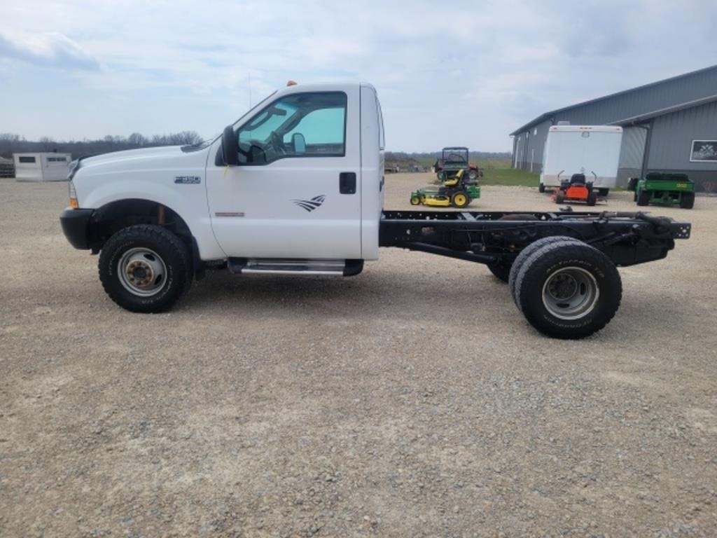 2004 Ford F350 Chassis