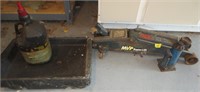 2 1/2 ton floor jack, hyd jack, oil, pan