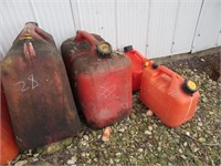 7 Gas cans