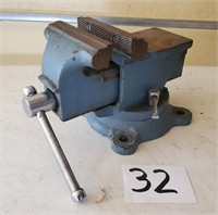 Small vise