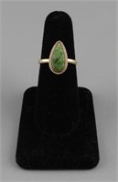 Vintage gold filled ring with teardrop jadeite