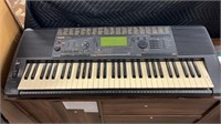 Yamaha PSR-520 Keybaord With Stand Working Conditi