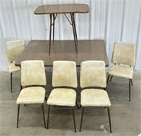 (I) Vintage Dining Table & Chair Set With