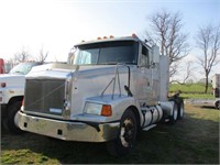 2004 White GMC T/A Road Tractor,