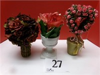 SET OF THREE FLORAL ART PIECES