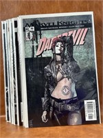 (18) Daredevil Marvel Knights Comics