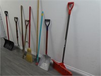 Shovels, Fork And Garden Tools