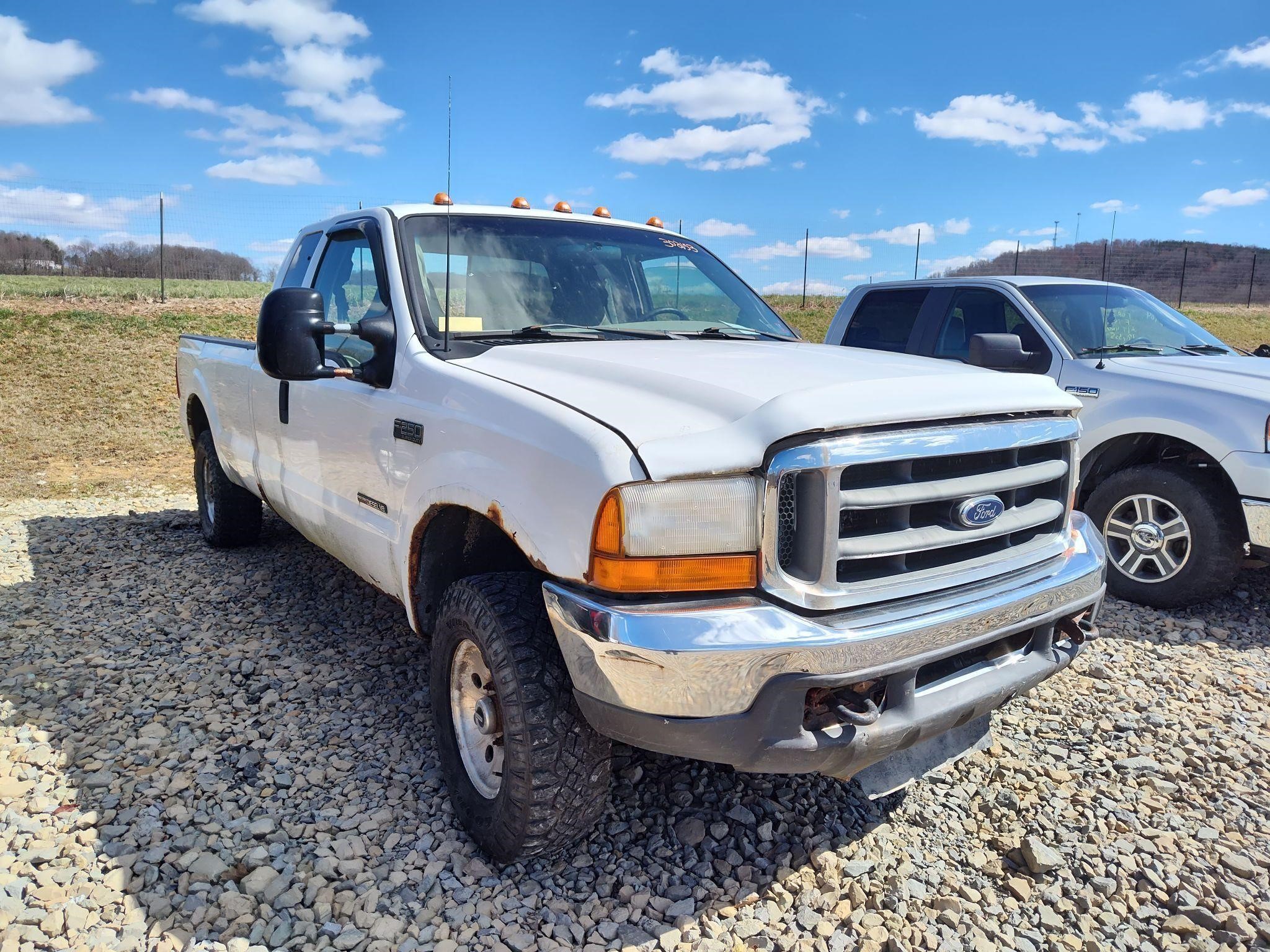 2000 Ford F-250 XLT Truck-Titled -NO RESERVE