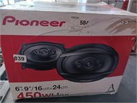 2 6"×9" pioneer speakers