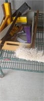 Squiggys ice scraper and wash brush