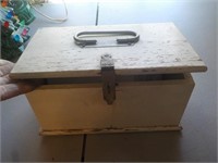 Primitive receipt box