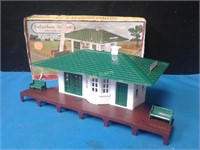 PLASTICVILLE - O/S Suburban Station 1616-100 w/Box