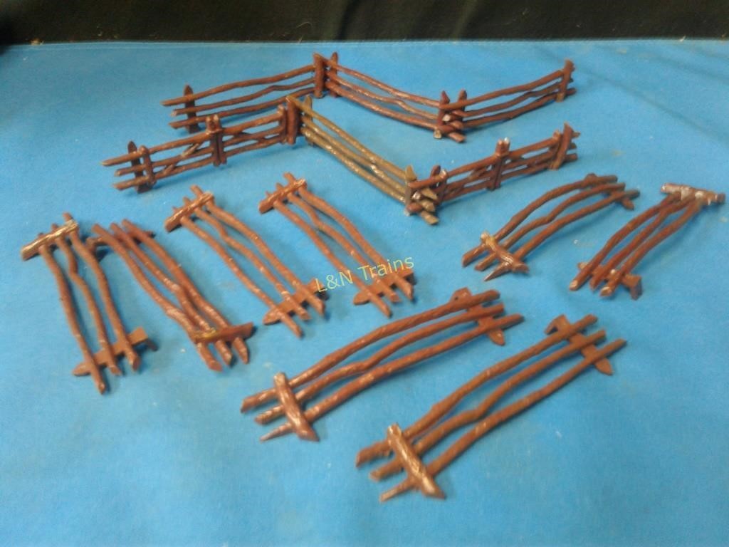 PLASTICVILLE - Rustic Split Rail Fence 14 pieces