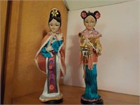 2 Oriental dolls