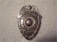 Fireman Woodbury Fire Dept. Minn. Badge