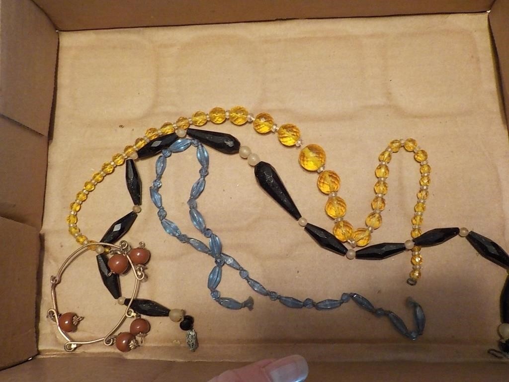 Glass & other beaded necklaces