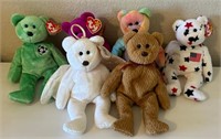 D - LOT OF COLLECTIBLE TY BEARS (B19)