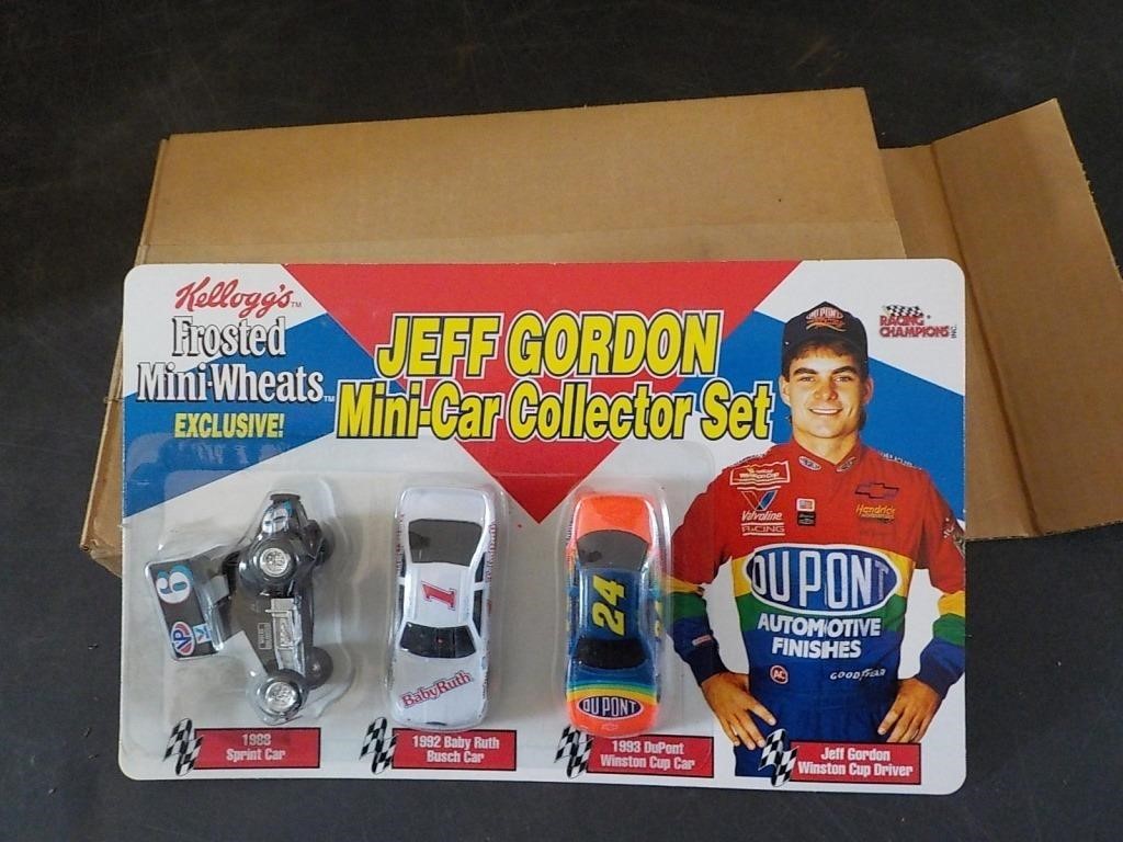 Jeff Gordon mini car collector set