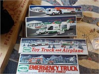 4 Hess Trucks 2000, 01, 02, 05 Ea Each x 4
