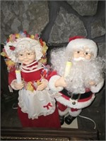 Vintage Santa & Mrs Claus Figurines