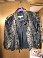 D Terrell Faux Fur Leopard Print Jacket Size 10