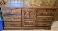 Vintage 6 Drawer Dresser with Storage