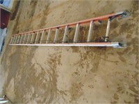 Werner 32' fiberglass extension ladder