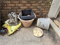 Estate lot of plastic yard items