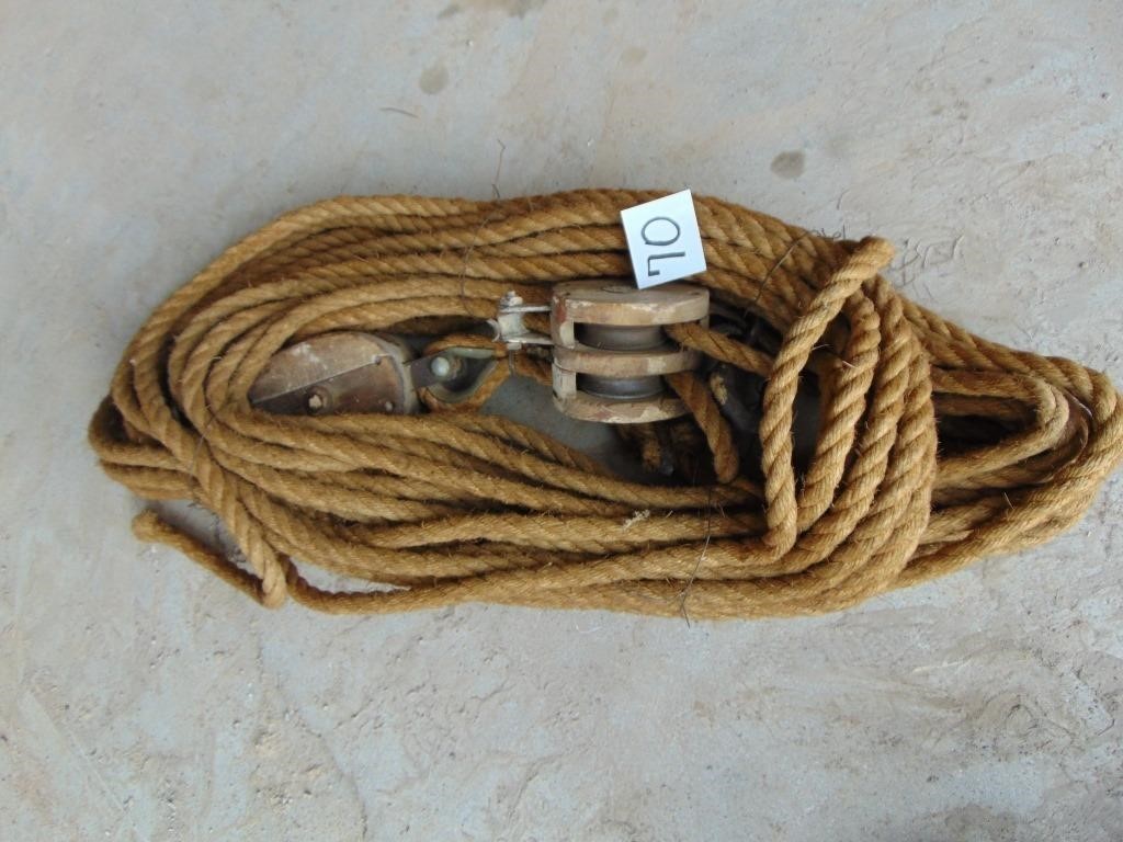 heavy rope including pulleys