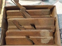 3 Antique wood hand planes