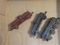 3 Mini iron train cars