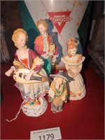 4 decorative glass figurines