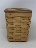 1997 Longaberger tissue box basket with wooden lid