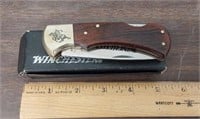Winchester pocket knife with case.