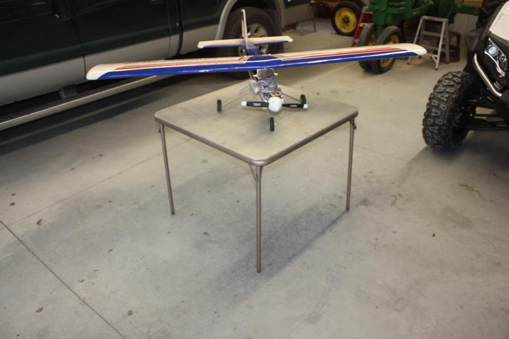 Hobby Gas Airplane w/ controls 6' Wind span