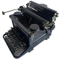 ANTIQUE TYPEWRITER