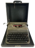 VINTAGE REMINGTON RAND PORTABLE TYPEWRITER