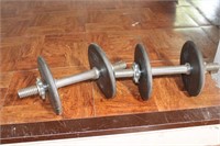 Dumbell Bars &v4  Plate Weights 7 1/2 lbs