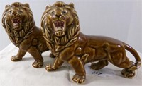 LIONS PAIR POTTERY OR CERAMIC BROWN GLAZE