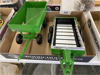 FRONTIER GRAVITY BOX AND SPREADER