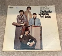 The Beatles Yesterday and Today Album - Capitol