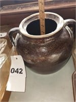7" TALL BROWN BEAN POT- UNMARKED NO LID