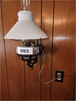 CAST IRON WALL MOUNT ELECTRICFIED OIL LIGHT