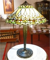 Tiffany Style Stained Glass Table lamp