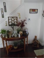DECOR ON TABLE, WALL, BIRDHOUSE, TABLE NOT IN LOT