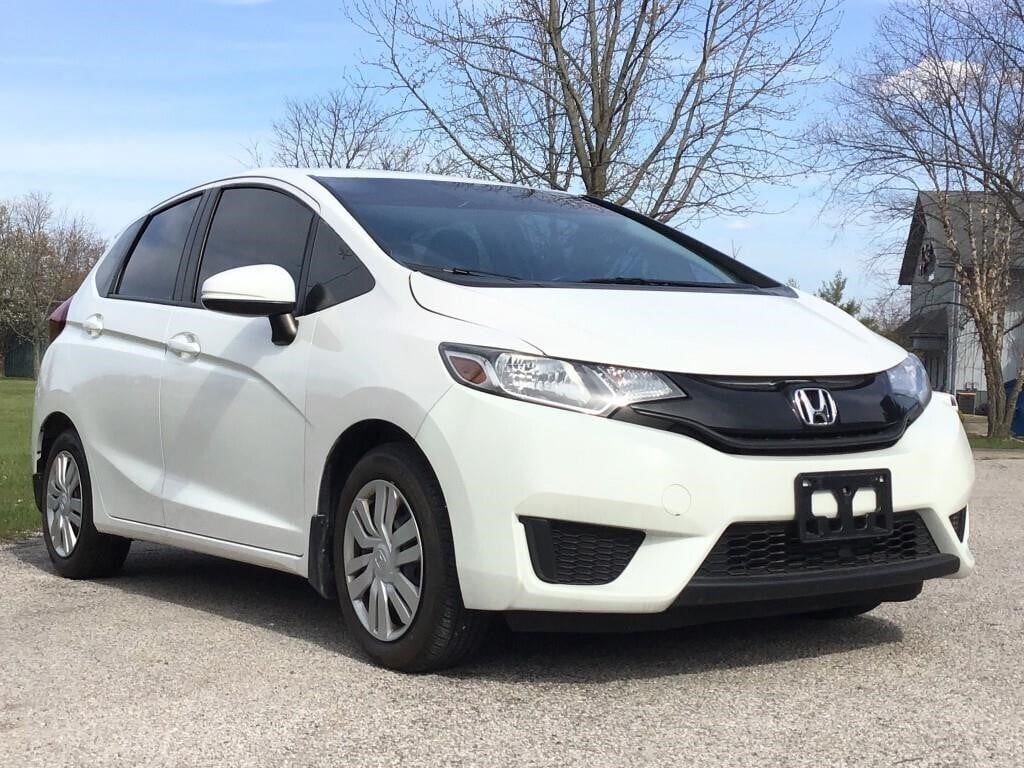 White 2016 Honda Fit