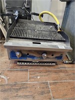 Globe 24" gas chargrill